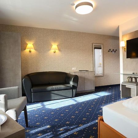 Hotel Zur Linde Kirchlinteln Buitenkant foto