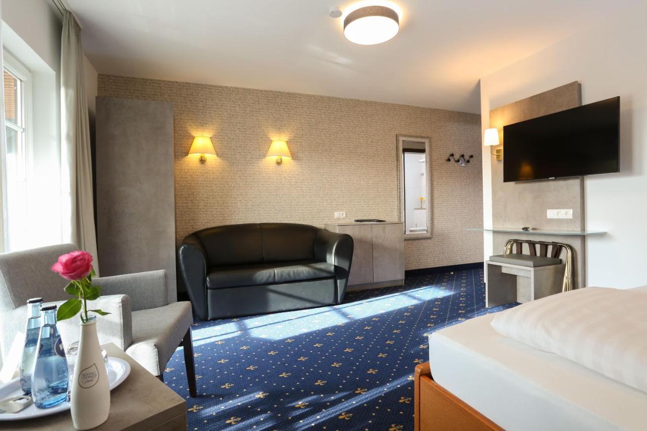 Hotel Zur Linde Kirchlinteln Buitenkant foto