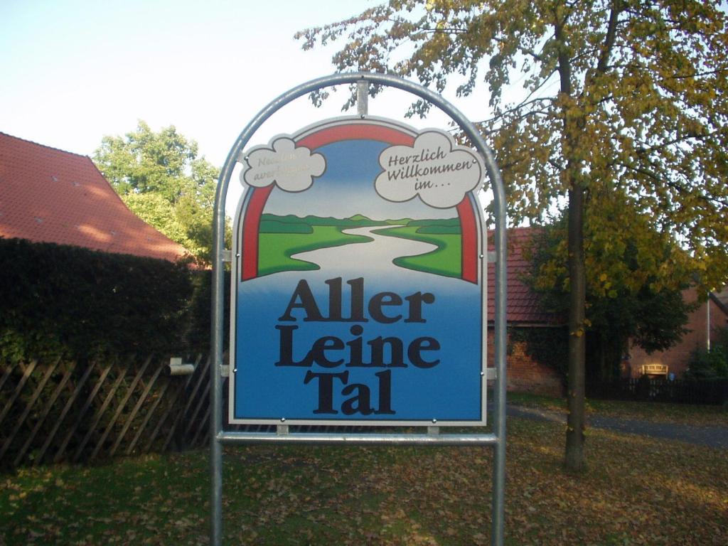Hotel Zur Linde Kirchlinteln Buitenkant foto